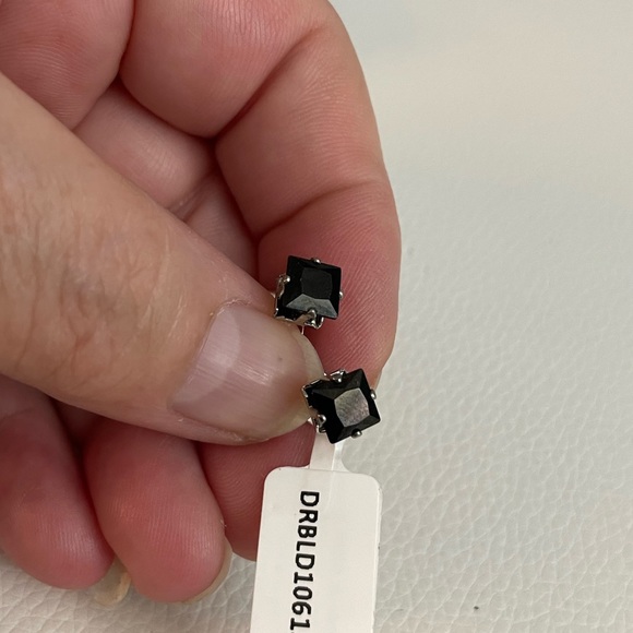 Black CZ square cut stud earrings - Picture 4 of 5